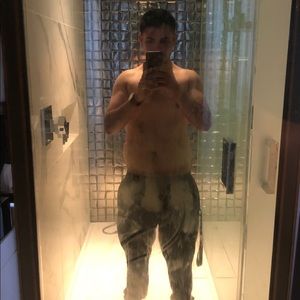 Meet your Posher, Gustavo